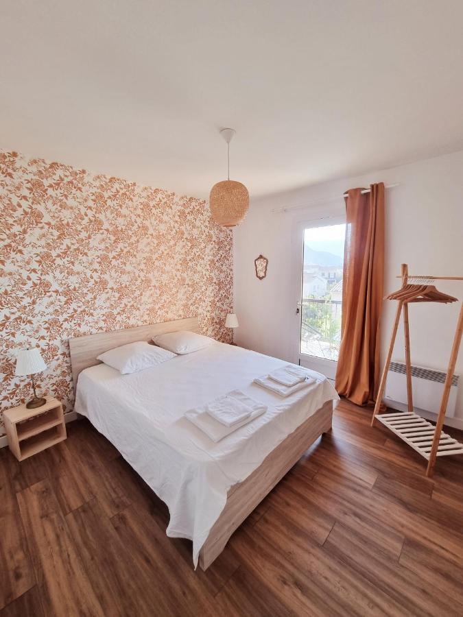 Bel Appartement Centre Ville 3 Chambres Saint-Florent  Dış mekan fotoğraf